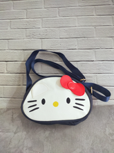 Cargar imagen en el visor de la galería, Cartera Sanrio Semicuero Rostros - 116489