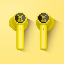 Cargar imagen en el visor de la galería, Audifonos Inalámbricos Pokebola Pikachu - 117020