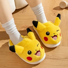Cargar imagen en el visor de la galería, Pantuflas Pikachu - 116732