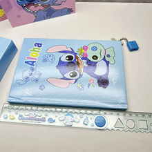 Cargar imagen en el visor de la galería, Diario Stitch en caja con candado -116737
