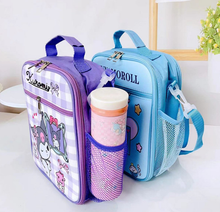 Cargar imagen en el visor de la galería, Lonchera Sanrio Termica con correa - 116685