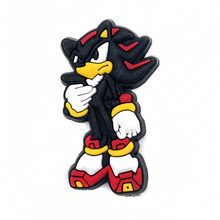 Cargar imagen en el visor de la galería, Pin Crocs Sonic - 116404