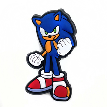 Cargar imagen en el visor de la galería, Pin Crocs Sonic - 116404