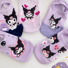Cargar imagen en el visor de la galería, Medias Kuromi Tobilleras - 116357