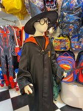 Cargar imagen en el visor de la galería, Disfraz Harry Potter con Varita y lentes - 116540
