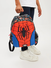Cargar imagen en el visor de la galería, Morral Spiderman Smiggle con Capucha -116604