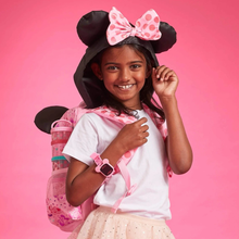 Cargar imagen en el visor de la galería, Morral Minnie Rosada Smiggle con capucha 36cm - 77050