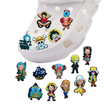 Cargar imagen en el visor de la galería, Pin Crocs One Piece - 117011
