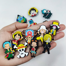 Cargar imagen en el visor de la galería, Pin Crocs One Piece - 117011
