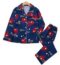 Cargar imagen en el visor de la galería, Pijama Spiderman con botones - 116547
