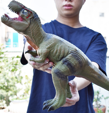 Cargar imagen en el visor de la galería, Muñeco Dinosaurio con sonido - 116469
