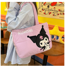 Cargar imagen en el visor de la galería, Cartera Kuromi Tela 33cm - 117069
