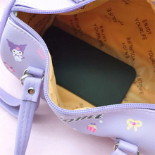 Cargar imagen en el visor de la galería, Cartera Kuromi Semi Cuero 21cm - 117072
