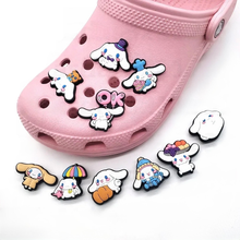 Cargar imagen en el visor de la galería, Pin Crocs Cinnamorrol  - 116473
