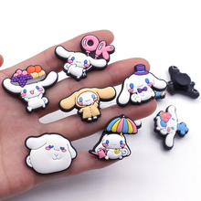 Cargar imagen en el visor de la galería, Pin Crocs Cinnamorrol  - 116473
