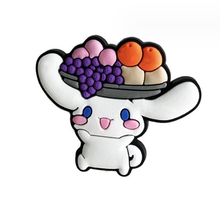 Cargar imagen en el visor de la galería, Pin Crocs Cinnamorrol  - 116473
