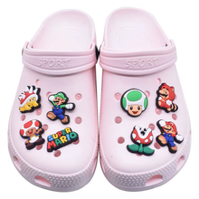 Cargar imagen en el visor de la galería, Pin Crocs Mario Bross - 116404
