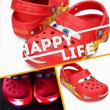 Cargar imagen en el visor de la galería, Cholas Crocs Cars con Luz - 116550
