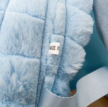 Cargar imagen en el visor de la galería, Morral Peluche Cinnamorrol 37cm- 116492
