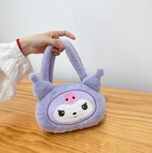 Cargar imagen en el visor de la galería, Carteras Peluche Kuromi- 116496
