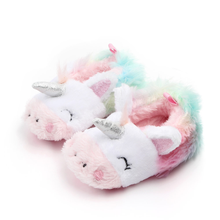 Cargar imagen en el visor de la galería, Pantuflas Bebe Unicornio - 117289
