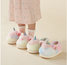Cargar imagen en el visor de la galería, Pantuflas Unicornio - 117290
