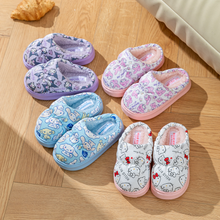 Cargar imagen en el visor de la galería, Pantuflas Sanrio Tela Impermeable Suela plastica - 117291
