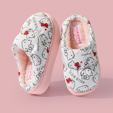 Cargar imagen en el visor de la galería, Pantuflas Sanrio Tela Impermeable Suela plastica - 117291
