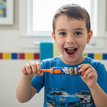 Cargar imagen en el visor de la galería, Cepillo de Diente Electrico Grande  Hot Wheels - 116777
