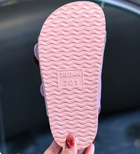 Cargar imagen en el visor de la galería, Sandalias Sanrio  -117296
