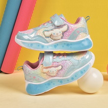 Cargar imagen en el visor de la galería, Zapato Cinnamoroll con Luz - 117297
