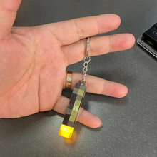 Cargar imagen en el visor de la galería, Llavero Minecraft Luz - 116408
