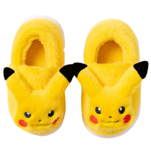 Cargar imagen en el visor de la galería, Pantuflas Pikachu Antirresbalantes - 116552
