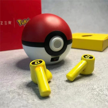 Cargar imagen en el visor de la galería, Audifonos Inalámbricos Pokebola Pikachu - 117020
