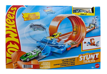 Cargar imagen en el visor de la galería, Pista y Carro Hot Wheels Stunt Track Grande - 116782
