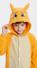 Cargar imagen en el visor de la galería, Enterizo Charizard Pokemon  Niño - 117512
