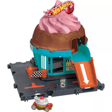 Cargar imagen en el visor de la galería, Pista y carro Hot Wheels  Mediana "City" Surtidos - 117462
