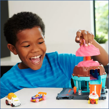 Cargar imagen en el visor de la galería, Pista y carro Hot Wheels  Mediana "City" Surtidos - 117462
