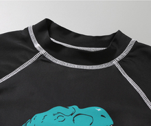 Cargar imagen en el visor de la galería, Traje de Baño Dinosaurio 3 pcs - 117515
