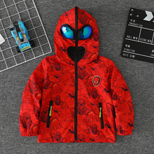 Cargar imagen en el visor de la galería, Chaqueta Spiderman Impermeable Roja con Luz - 117516
