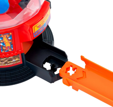 Cargar imagen en el visor de la galería, Pista y Carro  Hot Wheels City Mediana Boutique de Bombones  - 116791

