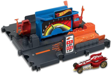 Cargar imagen en el visor de la galería, Pista y carro Hot Wheels  Pequeña "City" Pizzeria &amp; Gasolinera - 117468

