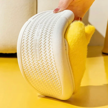 Cargar imagen en el visor de la galería, Pantuflas Pikachu - 116732
