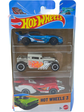 Cargar imagen en el visor de la galería, Vehiculo Hot Wheels Set de 3 - 116794
