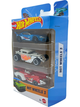 Cargar imagen en el visor de la galería, Vehiculo Hot Wheels Set de 3 - 116794
