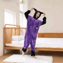 Cargar imagen en el visor de la galería, Pijama Enteriza Kuromi - 116565
