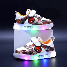 Cargar imagen en el visor de la galería, Zapatos con Luces Spiderman - 114836
