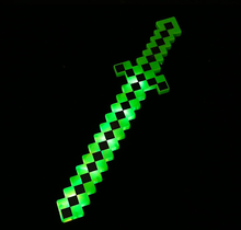 Cargar imagen en el visor de la galería, Espada Minecraft con Luz Azul o Verde - 116816
