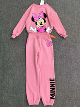 Cargar imagen en el visor de la galería, Conjunto Minnie Sueter y Mono - 116310
