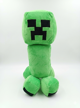Cargar imagen en el visor de la galería, Peluche Minecraft Creeper 44cm - 117217
